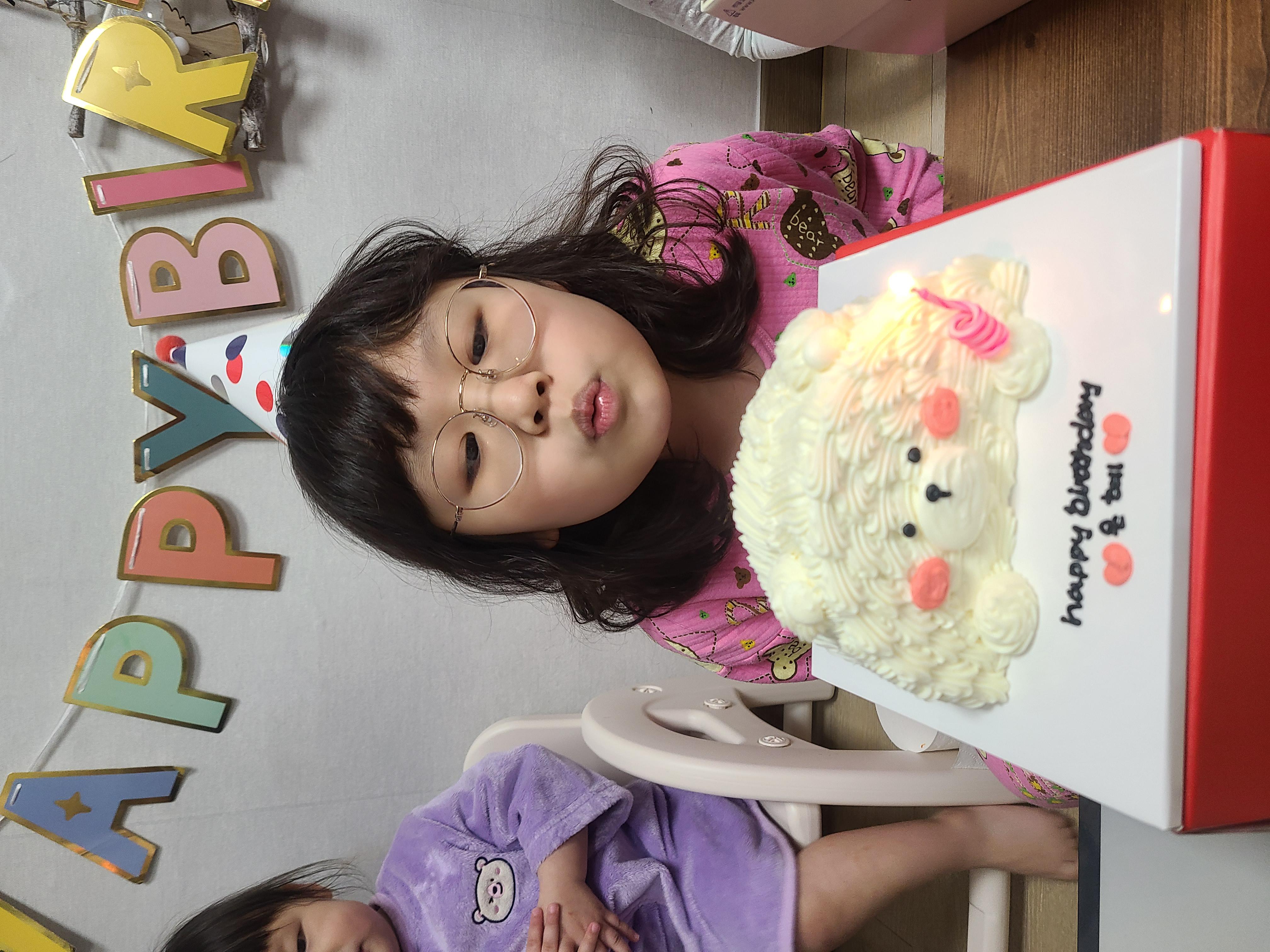 2023년에도 우리 아이들의 예쁜 생일케익으로 행복하게 시작합니다!